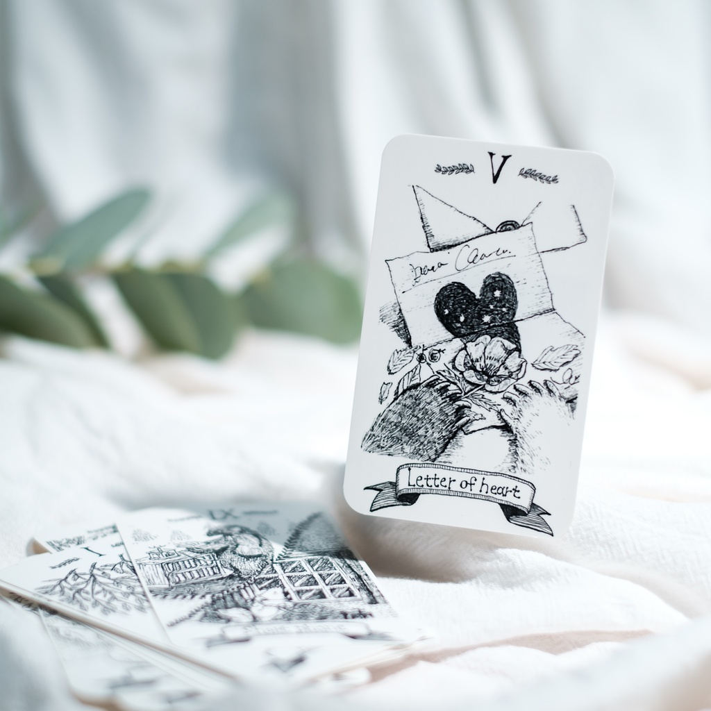 Glass Heart Tarot Deck